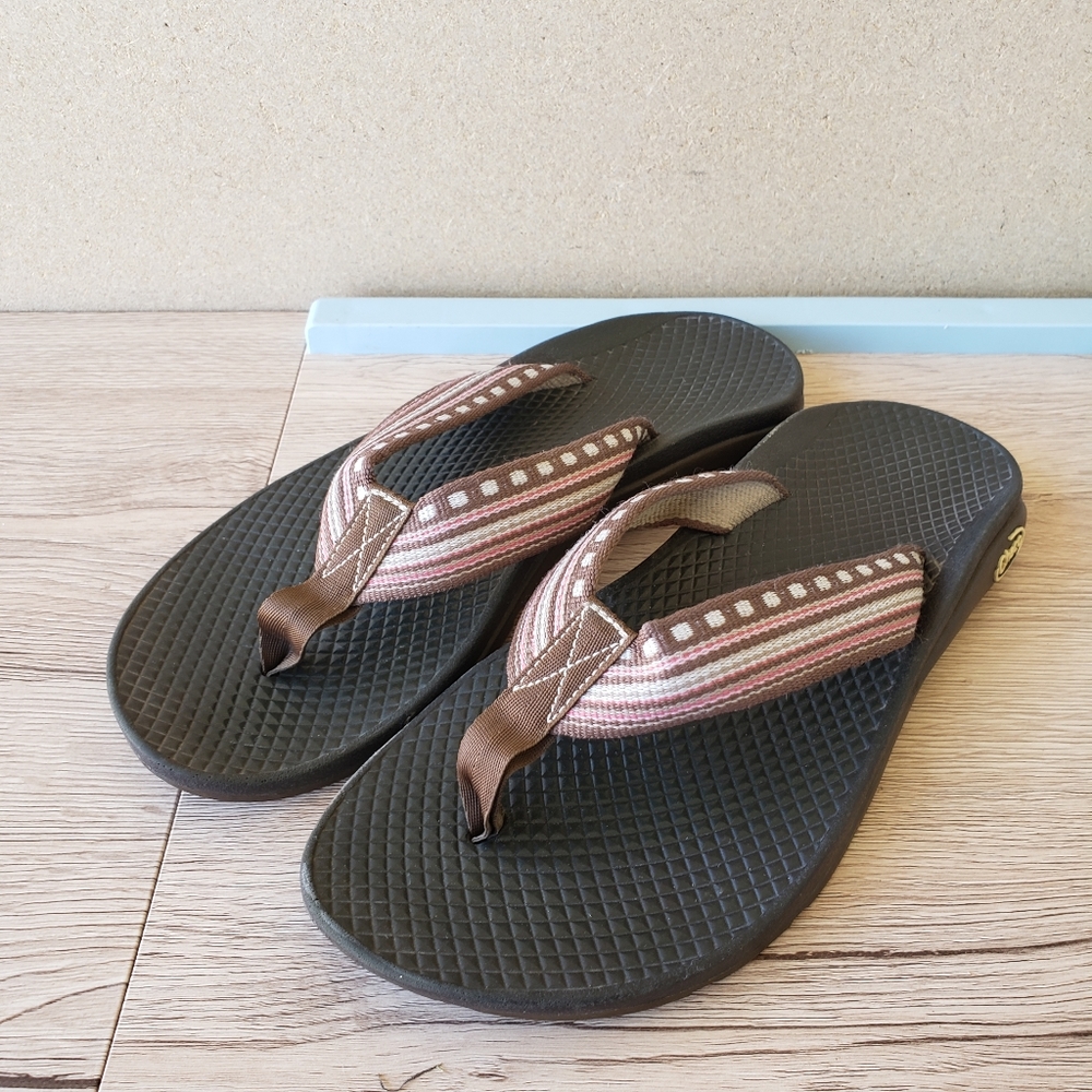 Womens Chaco Striped Thong Sandal Size 5